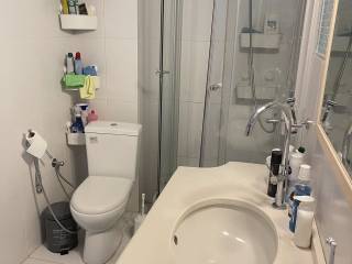 Forumland Real Estate, Μπάνιο