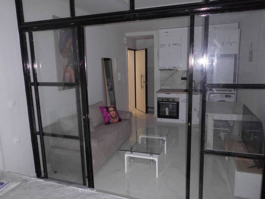 ΣΑΛΟΝΙ-ΚΟΥΖΙΝΑ