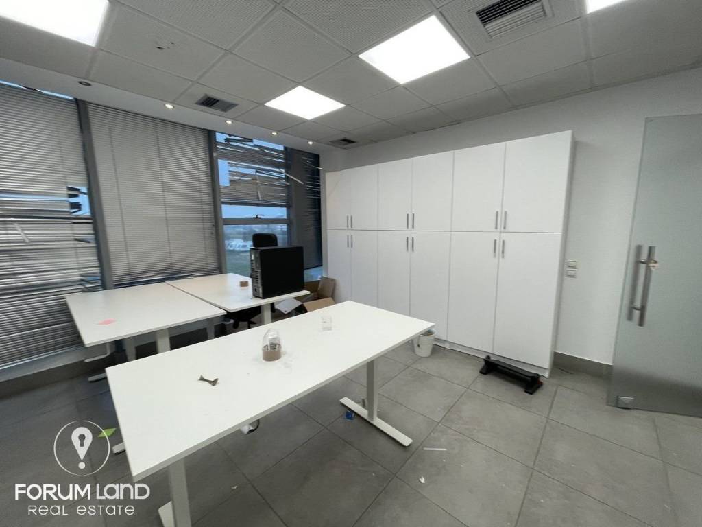 Forumland Real Estate, Γραφειακός χώρος 350τ.μ.