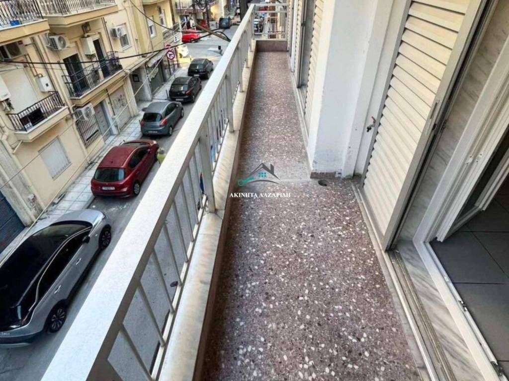 Μπαλκόνι πρόσοψης