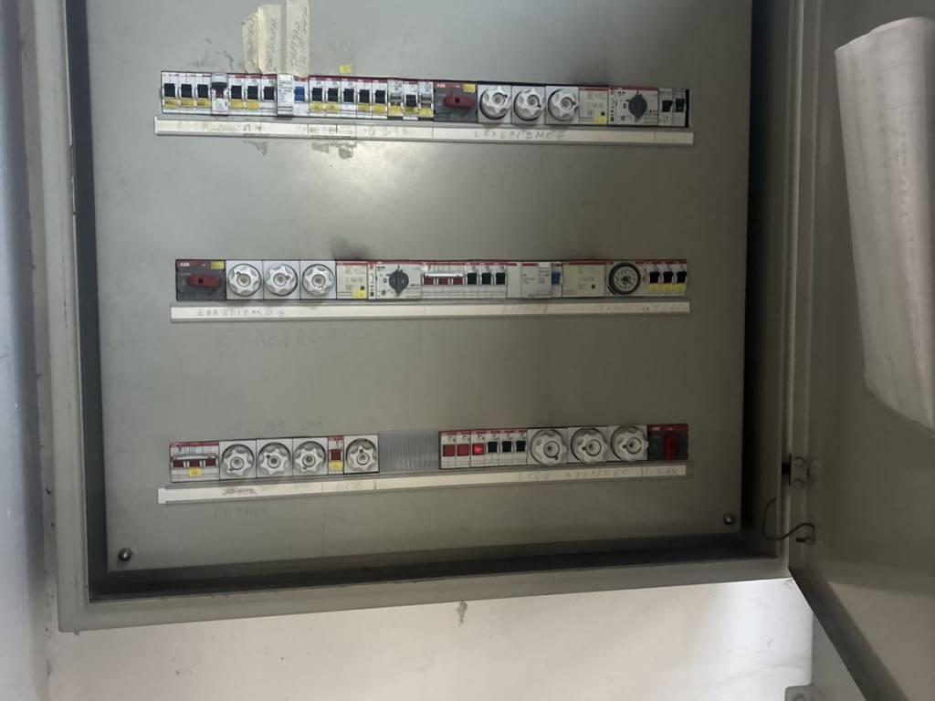 Εσωτερικοι χώροι