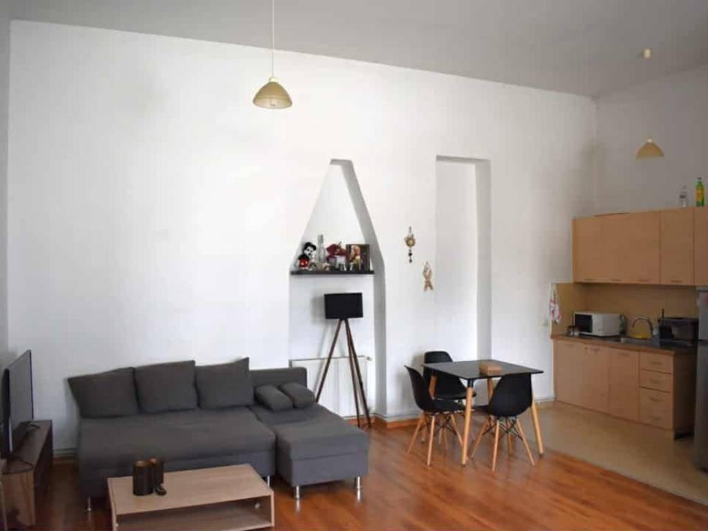 κουζίνα- σαλόνι