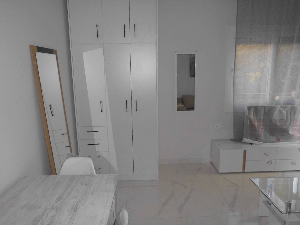 ΤΡΑΠΕΖΙ-ΝΤΟΥΛΑΠΑ