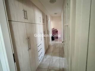 Χολ - Διάδρομος