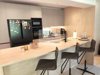 OPEN PLAN KITCHEN