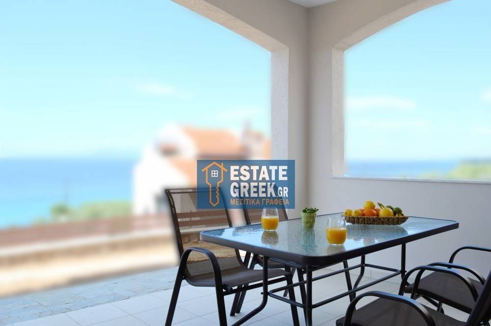 ΠΩΛΕΙΤΑΙ συγκρότημα 10 διαμερισμάτων 662 τ.μ. στην Παραλία Ελαιοχωρίου Καβάλας (κωδ. 8138)