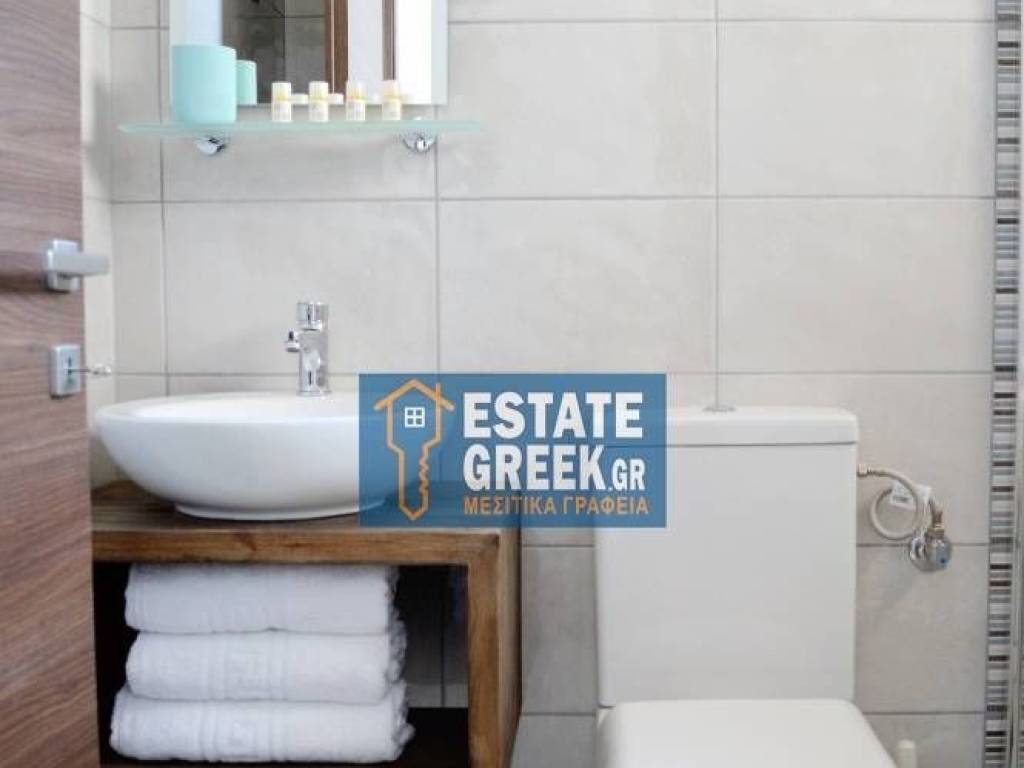 ΠΩΛΕΙΤΑΙ ξενοδοχείο 10 διαμερισμάτων 662 τ.μ. στην Παραλία Ελαιοχωρίου Καβάλας (κωδ. 4696)