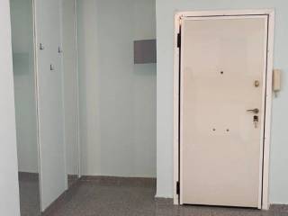 Forumland Real Estate, Είσοδος