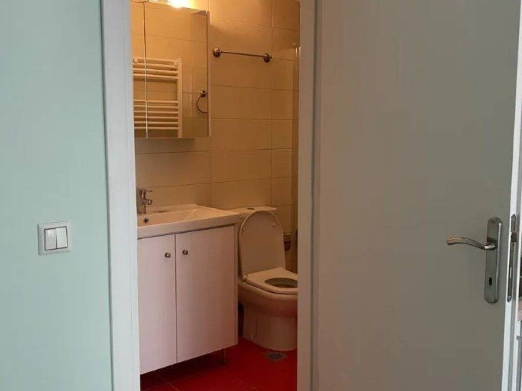 Forumland Real Estate, Μπάνιο με ντουζιέρα