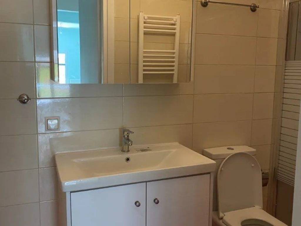 Forumland Real Estate, Μπάνιο με ντουζιέρα