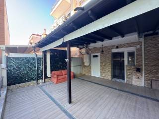 Piso pleyra toy kepoy