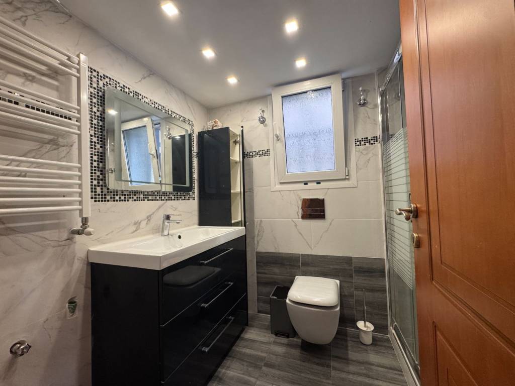 Toyaleta ston proto oropho