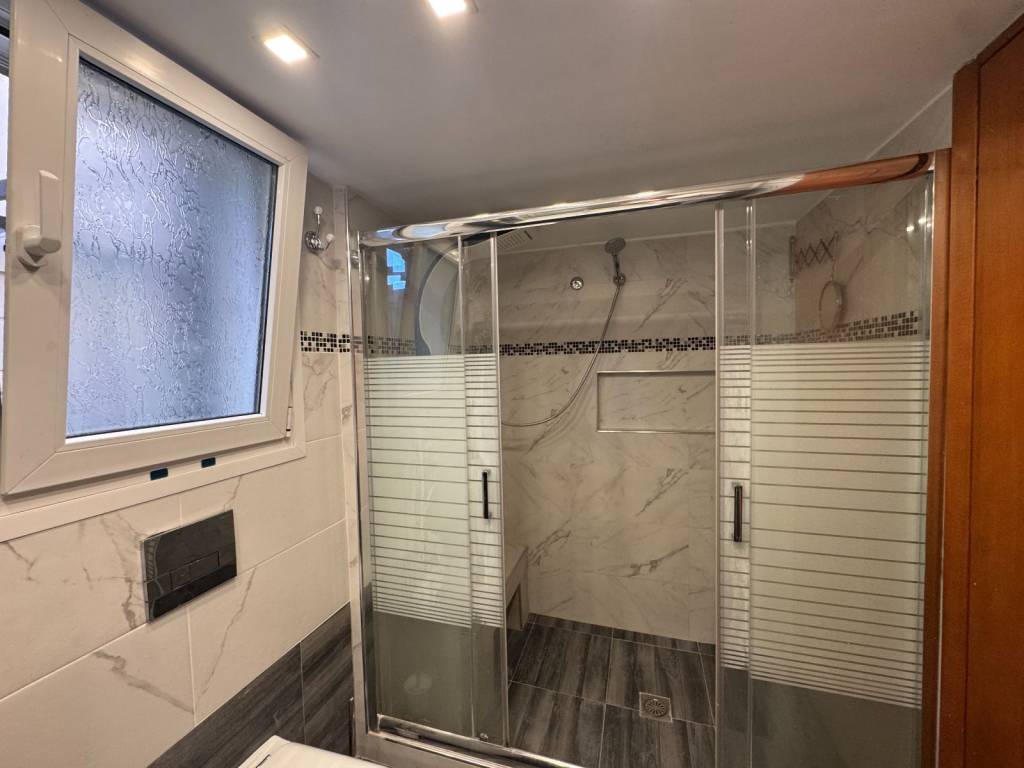 Toyaleta ston proto oropho