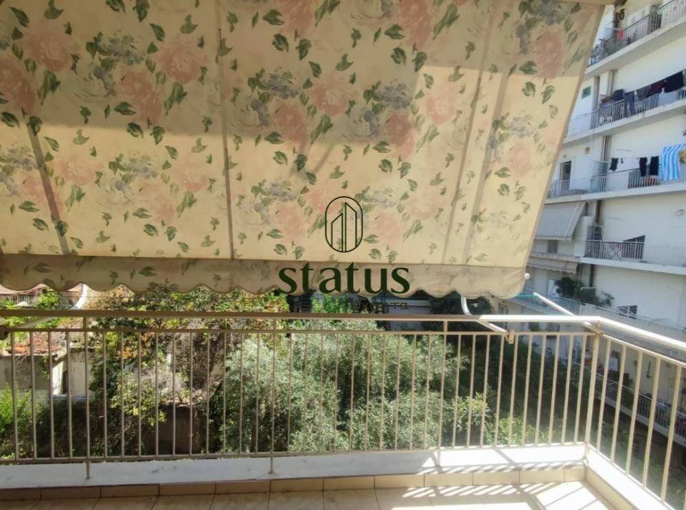 Θέα απο μπαλκόνι