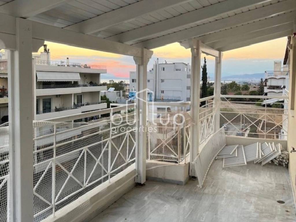 Θέα από μπαλκόνι