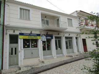 Είσοδος από κεντρικό δρόμο Δαύλειας.