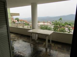 Βεράντα από καθιστικό.