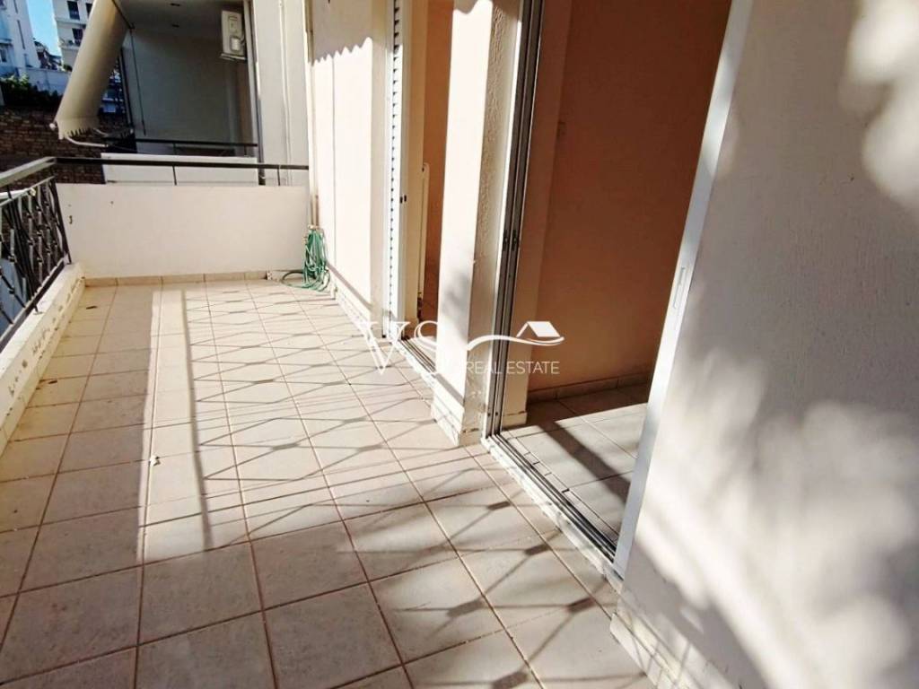 Θέα απο μπαλκόνι