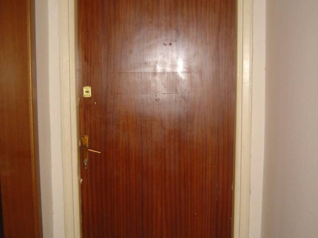 Δικαστήρια, Γραφείο, 30 τ.μ.