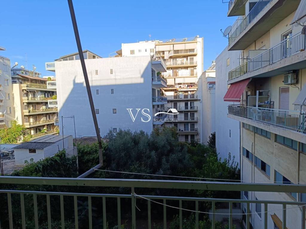 Θέα απο μπαλκόνι