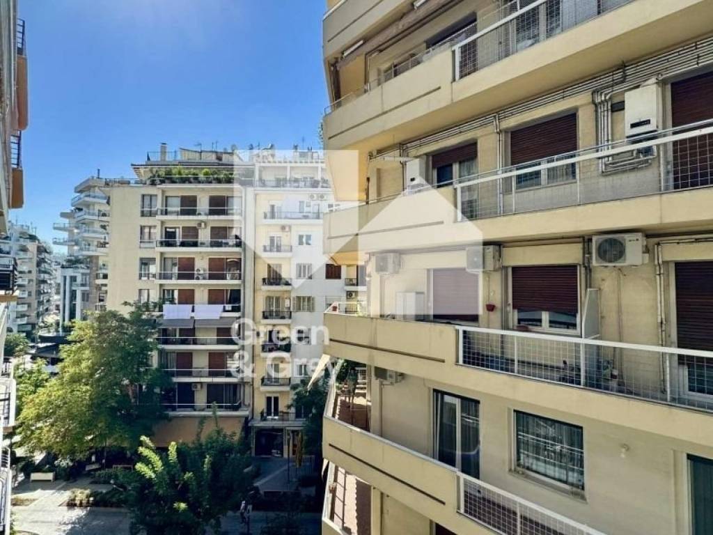 Θέα από μπαλκόνι