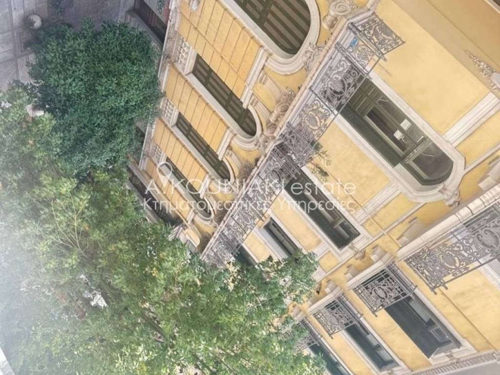 Θέα από μπαλκόνι