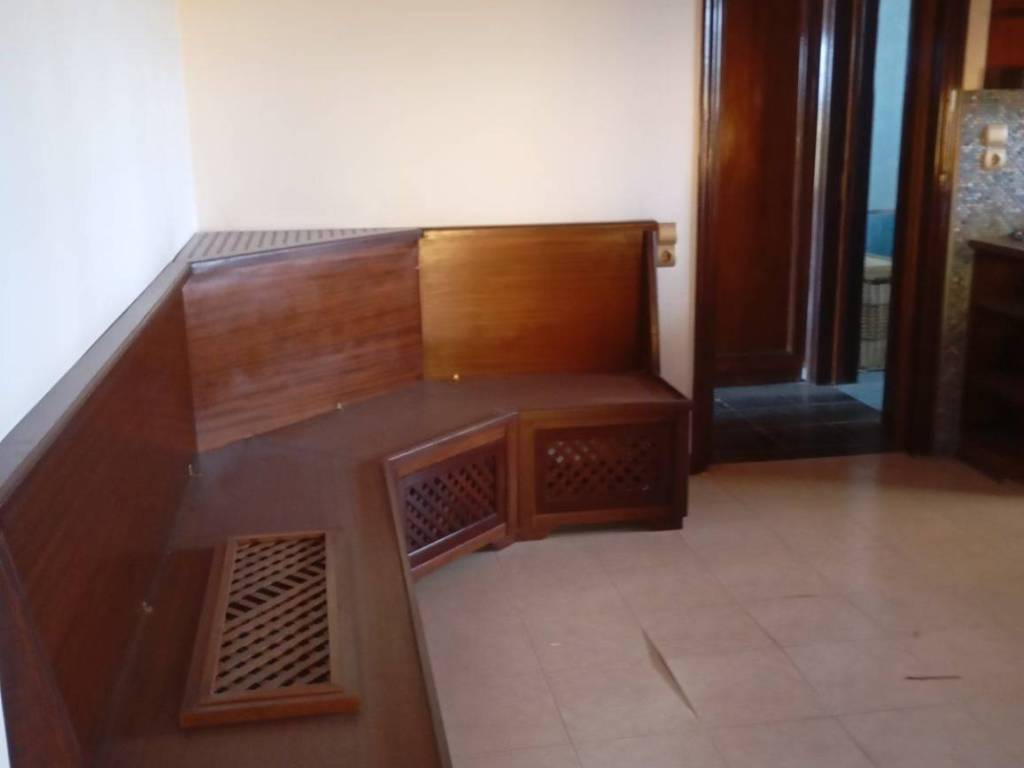 trapezaria A orophoy