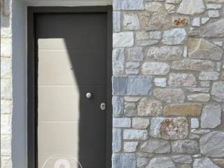 Forumland Real Estate, Είσοδος