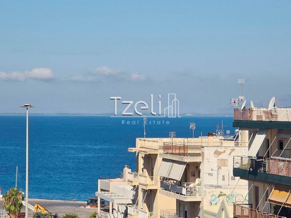 Θέα απο μπαλκόνι