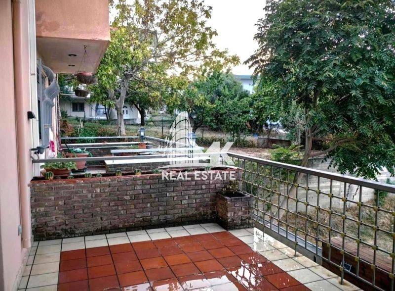 Θέα από μπαλκόνι