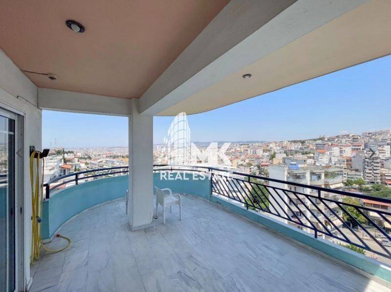 Θέα από μπαλκόνι