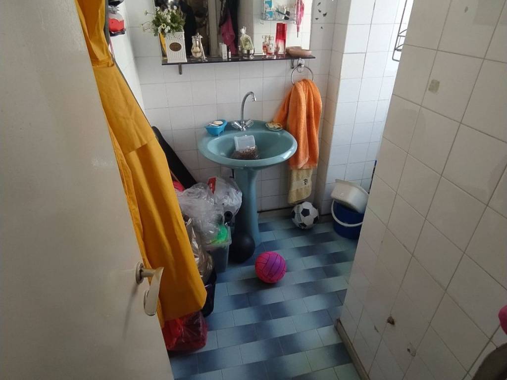 ANYPLACE MESITIKES YPERESIES