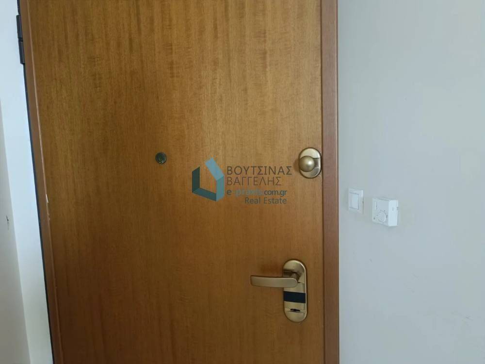 θωρακισμένη πόρτα