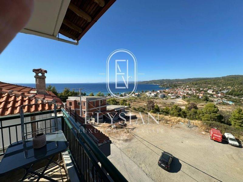 Θέα από μπαλκόνι