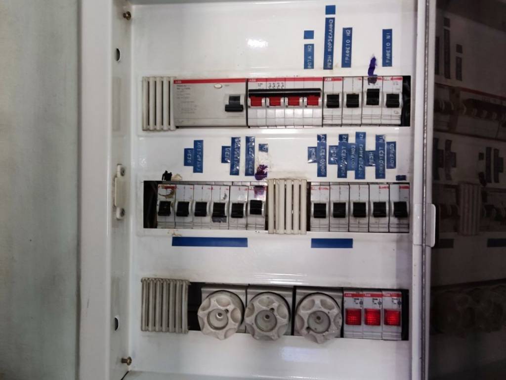 Εσωτερικοι χώροι