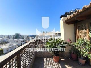 Θέα από μπαλκόνι