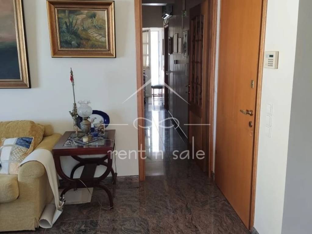 Σαλόνι,Διάδρομος