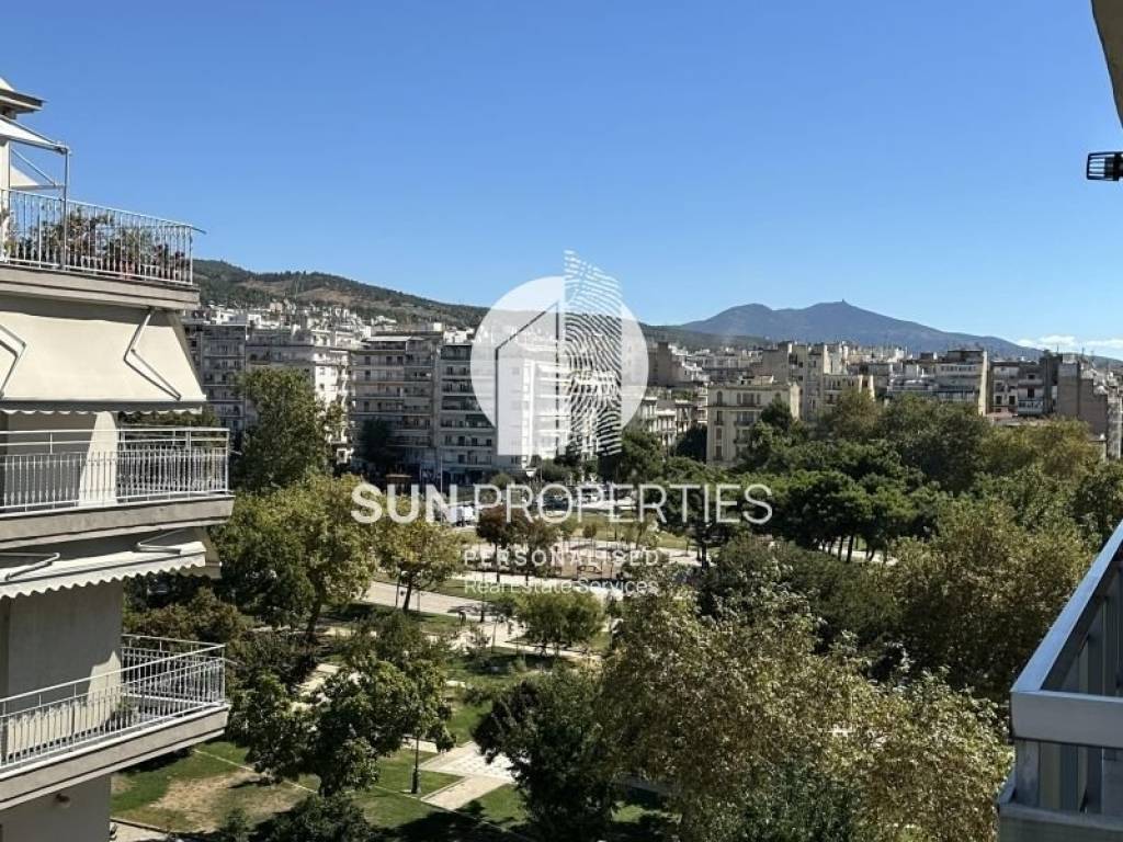 Θέα από μπαλκόνι