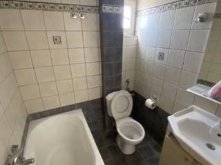 Μπάνιο με μπανιέρα