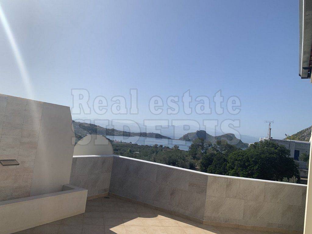 ΒΕΡΑΝΤΑ ΜΕ ΘΕΑ ΘΑΛΑΣΣΑ