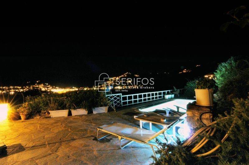 Θέα από μπαλκόνι