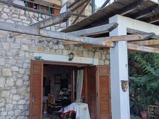 isogeios choros -mpalkoni