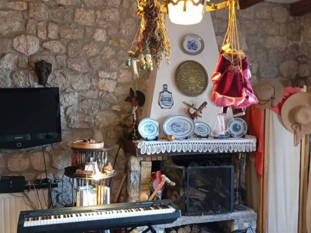 Tzaki isogeioy -Italika plakakia palaias kopes