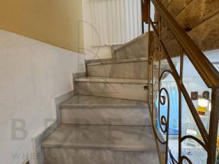 εσωτερική σκάλα