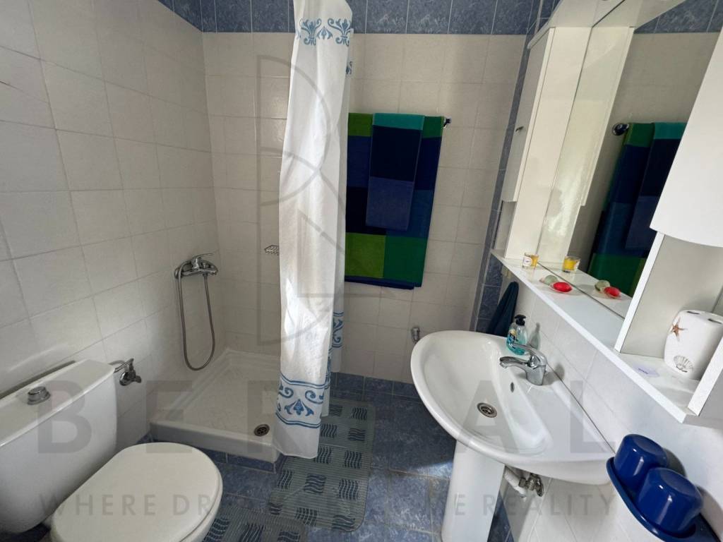 Μπάνιο πρώτου ορόφου