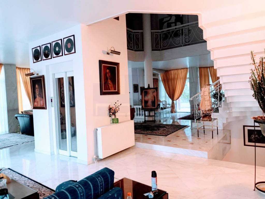 Εσωτερικοι χώροι