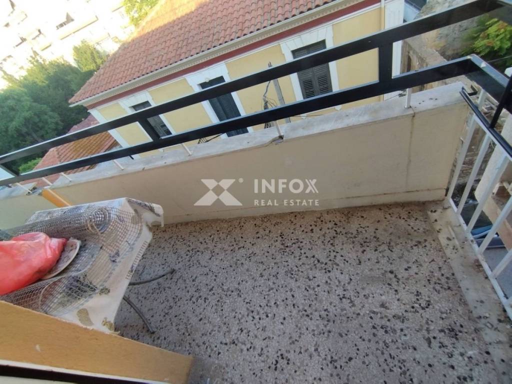 Θέα από μπαλκόνι