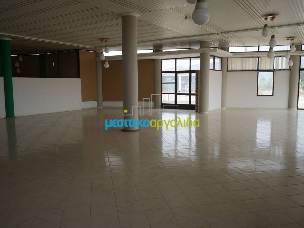 Εσωτερικοι χώροι