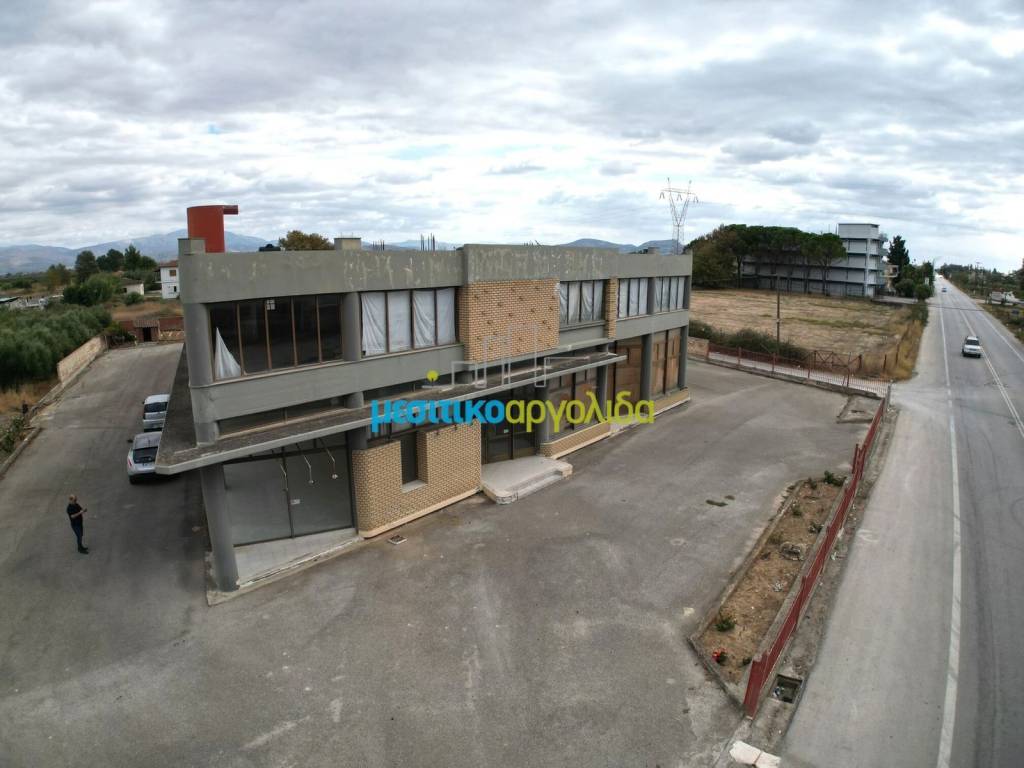 Εσωτερικοι χώροι