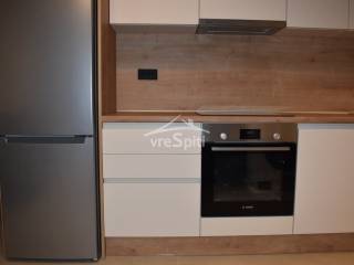 ΚΟΥΖΙΝΑ ΜΕ ΣΥΣΚΕΥΕΣ